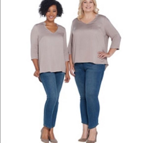 Lisa Rinna Collection Medium Wash Angled Hem Jeans - Picture 3 of 8